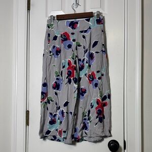 Elevenses Anthropologie Floral Wide Leg Cropped Pants Gray Blue Size 6